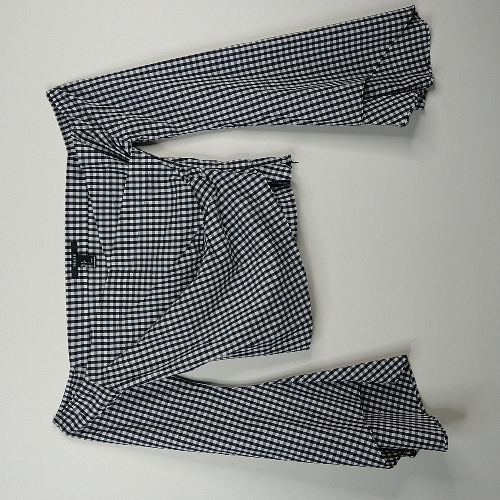 Forever 21 Black | White Plaid Off Shoulder Bell Sleeve Crop Top Size: L